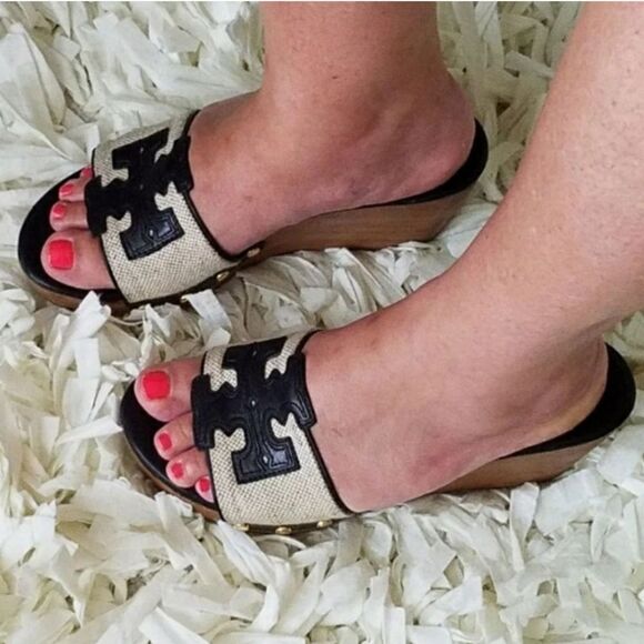 Tory Burch Black and Tan Patti Wedge Sandals Size 7 - Picture 3 of 15